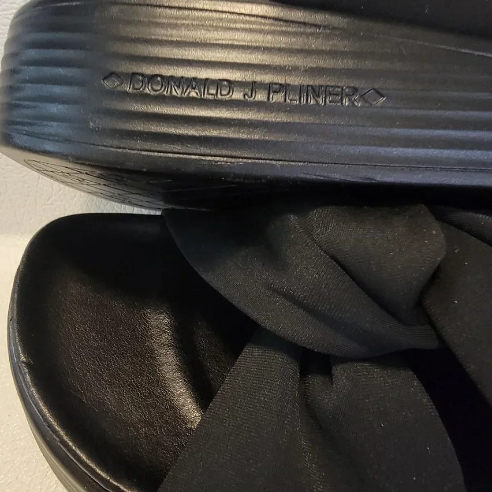 DONALD J PLINER FOLLEY BLACK LEATHER PLATFORM WEDGE WOMENS SLIP ON SANDALS - Picture 4 of 9